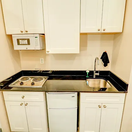 Metropolitan Studio Apartments Manhattan-2